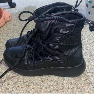 Nike tajun shoes